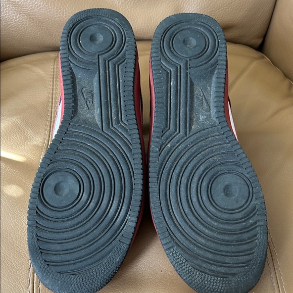 Nike Air Force 1 ‘82 Low Top Varsity Red Black and White size 13 - Picture 10 of 11